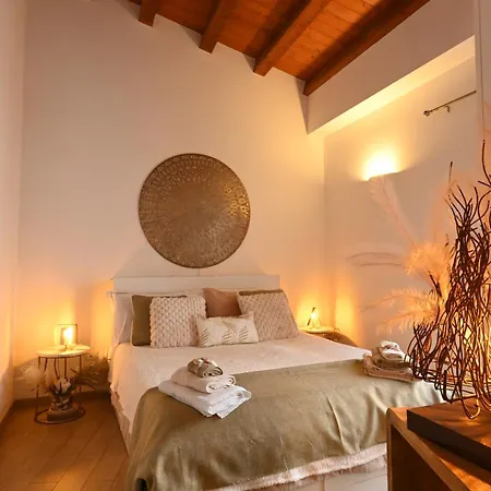 La Finestra Sulla Cala Apartment *